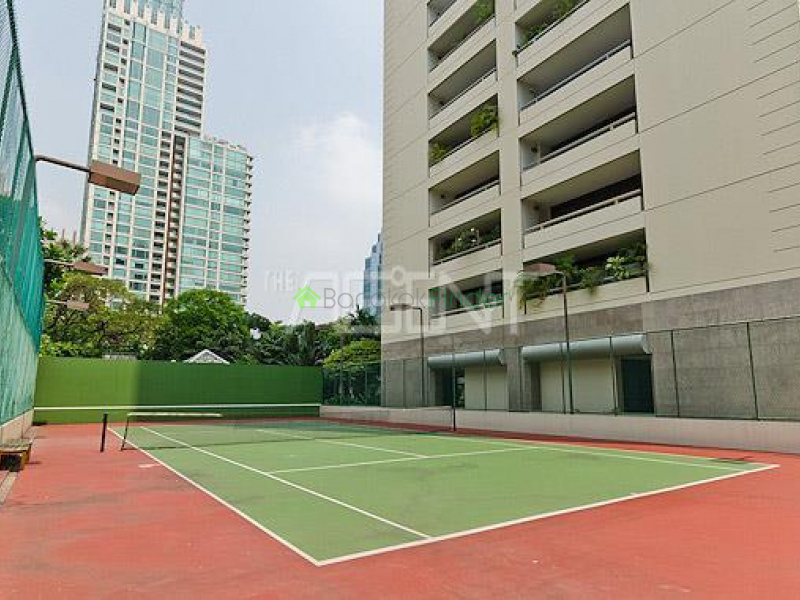 About Somkid Gardens
Somkid Gardens a high rise condominium located in a very prime and prestigious are in Central Bangkok. Somkid Gardens was completed in 1995 and has a total of 22 floors and only 100 spacious condo units. Available units at the condo building are 2 and 3 bedroom condominiums in various sizes starting from 160 square meters and with different layouts. At Somkid Gardens you will have access to a huge outdoor pool, tennis court, sauna,fitness room and lobby with 24 hour security. The condominium is located on Soi Somkid 18 in the hear of Chidlom in Bangkok. Nearest BTS station is Chidlom BTS on Ploenchit road. The condominium is set walking distance from many high end shopping centers like Central Chidlom and Central World located on the corner of Rama I and Ratchadamri road,also the well known Lumpini Park situated between Rama IV and Sarasini road is only 15 minutes walk away from the condo.