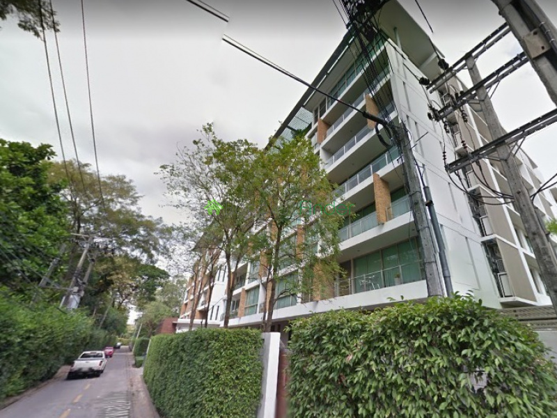 Ficus Lane (ไฟคัส เลน)
Ficus Lane is a condominium project, developed by Cinkara, located at Soi Phichai Sawat, Phra Khanong, Khlong Toei, Bangkok 10110. Construction of Ficus Lane was completed in 2008. Condominium comprises of 2 buildings, having 7 floors and includes 70 units.