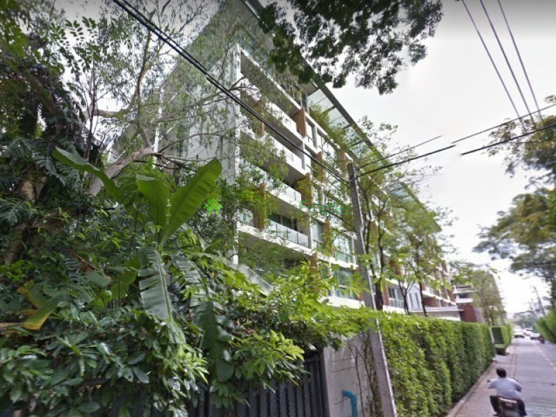 Ficus Lane (ไฟคัส เลน)
Ficus Lane is a condominium project, developed by Cinkara, located at Soi Phichai Sawat, Phra Khanong, Khlong Toei, Bangkok 10110. Construction of Ficus Lane was completed in 2008. Condominium comprises of 2 buildings, having 7 floors and includes 70 units.