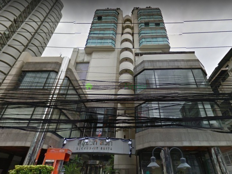 Sukhumvit Suite is a condominium project, located at 21 Soi Sukhumvit 13, Khwaeng Khlong Toei Nuea, Khet Watthana, Krung Thep Maha Nakhon 10110. Construction of Sukhumvit Suite was completed in 1994. Condominium comprises of a single building, having 44 floors and includes 558 units.