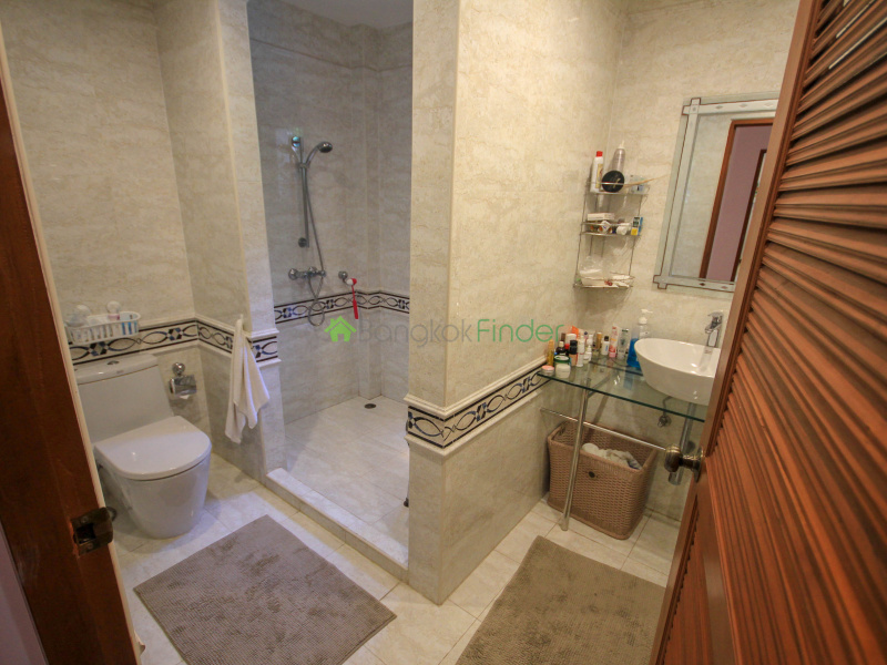 large villa sale boat lagoon phuket, villa sale phuket, investment villa phuket
