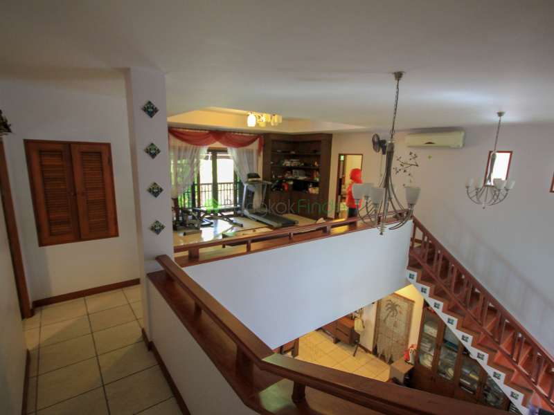 large villa sale boat lagoon phuket, villa sale phuket, investment villa phuket