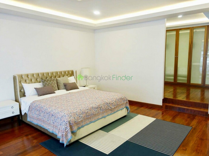 Phrom Phong, Thailand, 4 Bedrooms Bedrooms, ,4 BathroomsBathrooms,Town House,For Rent,6456