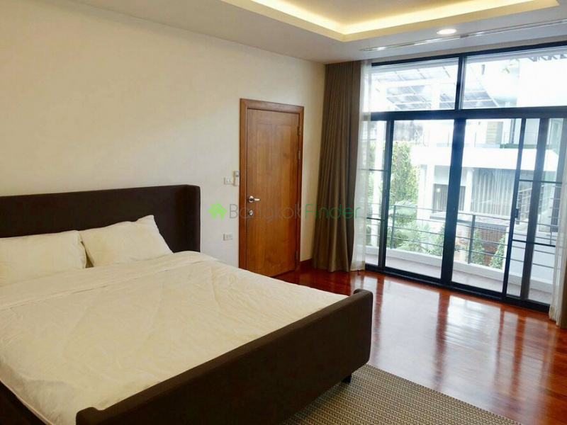 Phrom Phong, Thailand, 4 Bedrooms Bedrooms, ,4 BathroomsBathrooms,Town House,For Rent,6456