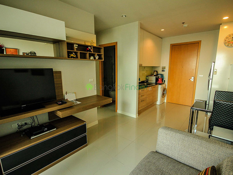 Bangkok, Makkasan, Bangkok, Thailand, 1 Bedroom Bedrooms, ,1 BathroomBathrooms,Condo,For Rent,The Circle,30,6467