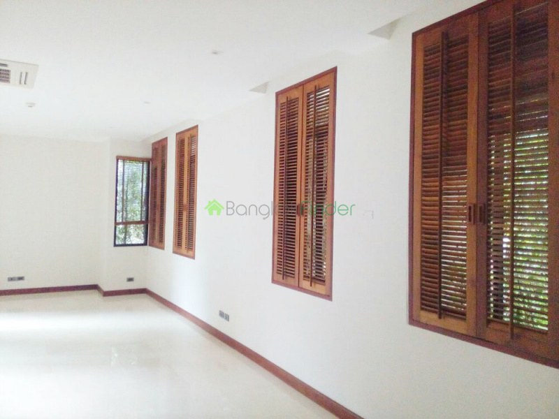 Sukhumvit, Phrom Phong, Thailand 10110, 4 Bedrooms Bedrooms, ,4 BathroomsBathrooms,House,For Rent,6472