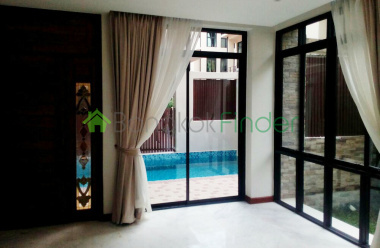 Sukhumvit, Phrom Phong, Thailand 10110, 4 Bedrooms Bedrooms, ,4 BathroomsBathrooms,House,For Rent,6472