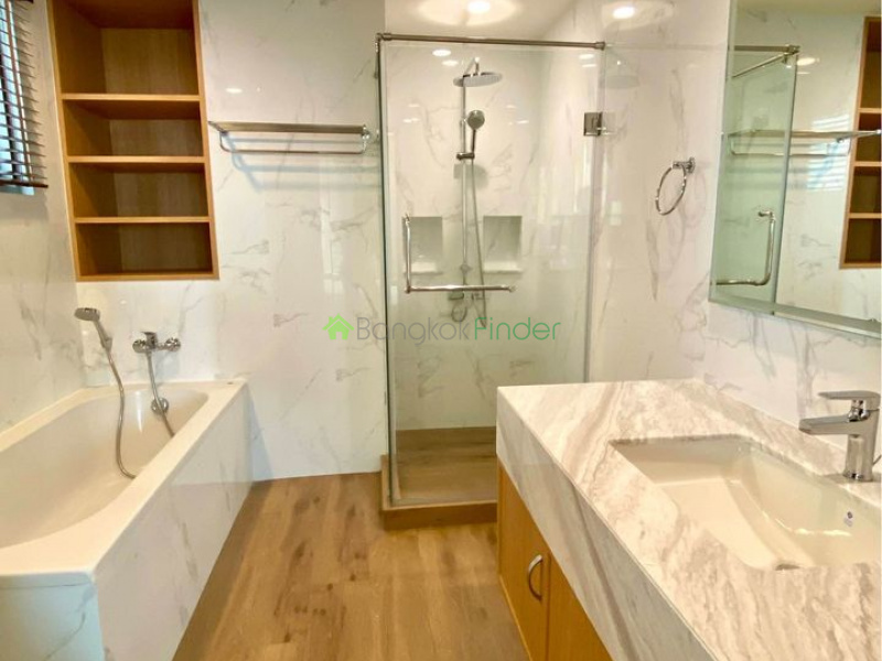 Bangkok, Rajadamri, Thailand, 2 Bedrooms Bedrooms, ,2 BathroomsBathrooms,Condo,For Rent,The Rajdamri,6473