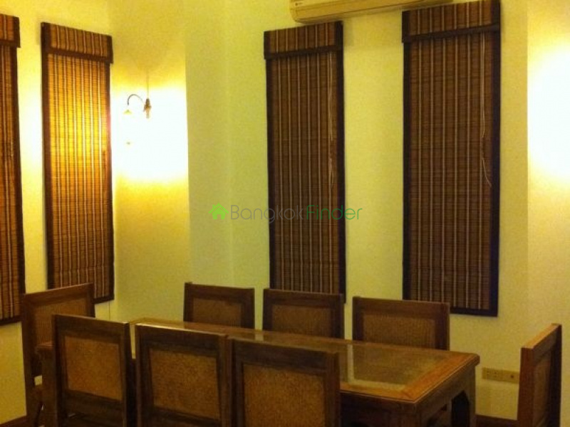 Sukhumvit 49, Phrom Phong, Thailand, 3 Bedrooms Bedrooms, ,3 BathroomsBathrooms,Town House,For Rent,6477