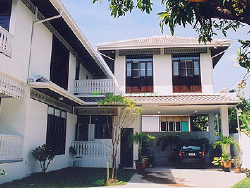 Sukkhumvit 71, Phra Khanong, Thailand, 4 Bedrooms Bedrooms, ,4 BathroomsBathrooms,Villa,For Rent,6478