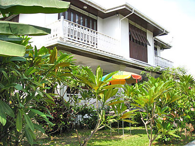 Sukkhumvit 71, Phra Khanong, Thailand, 4 Bedrooms Bedrooms, ,4 BathroomsBathrooms,Villa,For Rent,6478
