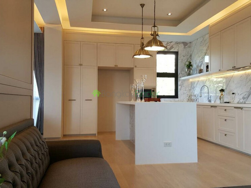 Bangkok, Phra Khanong, Thailand, 4 Bedrooms Bedrooms, ,4 BathroomsBathrooms,House,Sold,6486