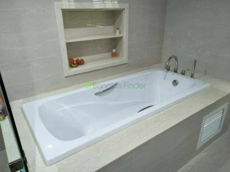 Bangkok, Phrom Phong, Thailand, 3 Bedrooms Bedrooms, ,4 BathroomsBathrooms,Town House,For Rent,6498