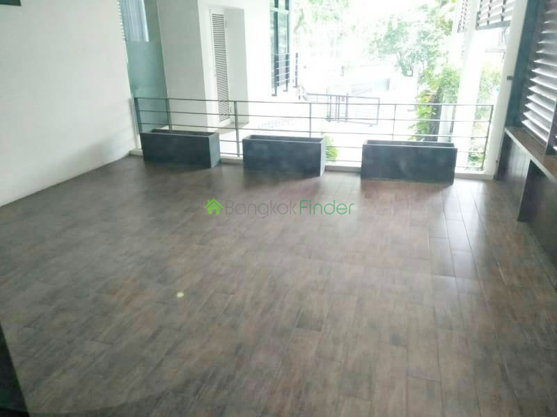 Bangkok, Phrom Phong, Thailand, 3 Bedrooms Bedrooms, ,4 BathroomsBathrooms,Town House,For Rent,6498