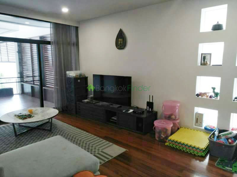 Bangkok, Phrom Phong, Thailand, 3 Bedrooms Bedrooms, ,4 BathroomsBathrooms,Town House,For Rent,6498