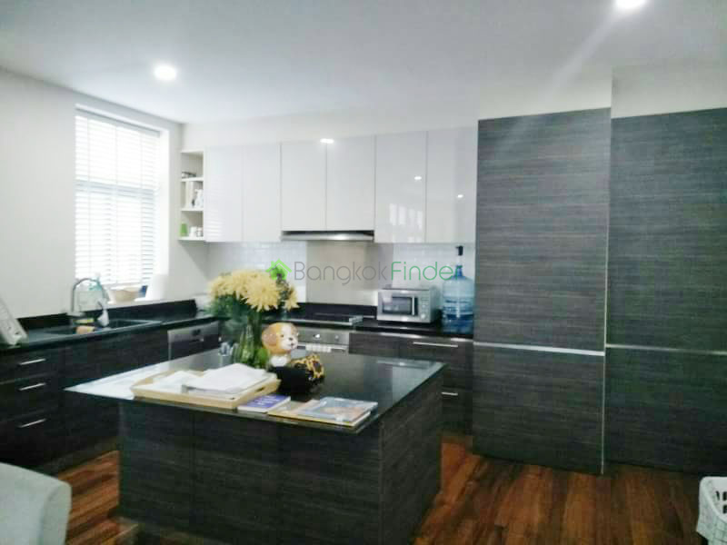 Bangkok, Phrom Phong, Thailand, 3 Bedrooms Bedrooms, ,4 BathroomsBathrooms,Town House,For Rent,6498