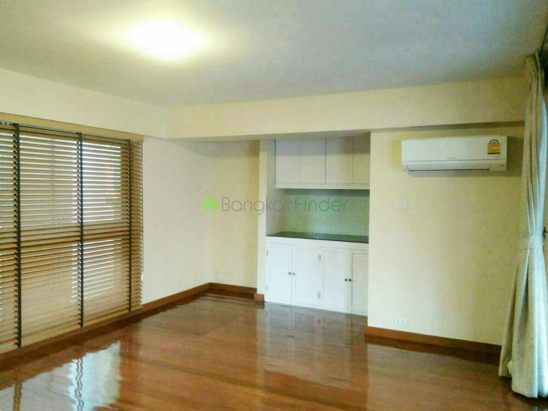 Bangkok, Asoke, Thailand, 5 Bedrooms Bedrooms, ,5 BathroomsBathrooms,House,For Sale,6508