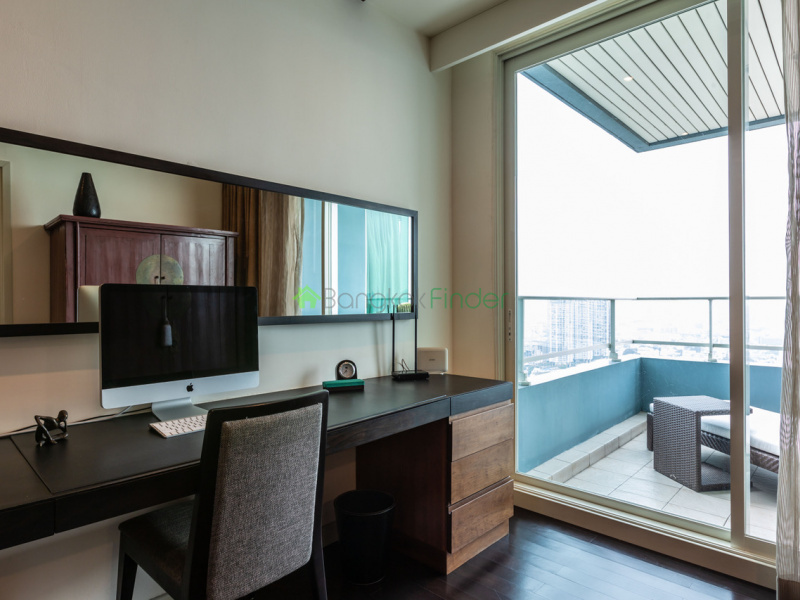 Sathorn, Bangkok, Thailand, 4 Bedrooms Bedrooms, ,4 BathroomsBathrooms,Condo,Sold,fdfdkj,6521