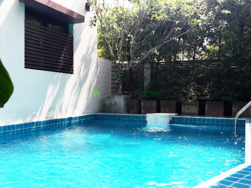 Sukhumvit 24, Bangkok, Thailand, 3 Bedrooms Bedrooms, ,4 BathroomsBathrooms,House,For Rent,6524