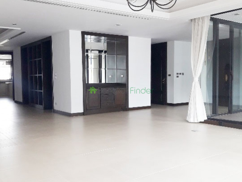 Phromphong, Bangkok, Thailand, 4 Bedrooms Bedrooms, ,4 BathroomsBathrooms,Apartment,For Rent,Ra,6526