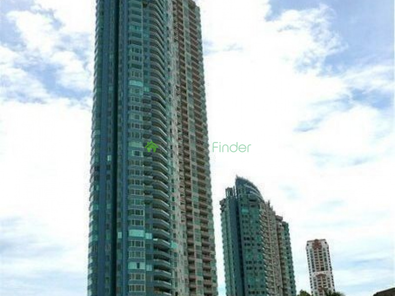 3 bedrooms apartment near BTS 
BTS Saphan Taksin, watermark Chaophraya for sale or rent, watermark Chaophraya for rent 