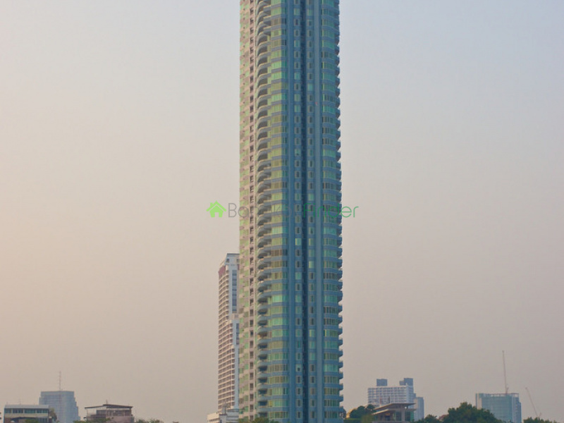 3 bedrooms apartment near BTS 
BTS Saphan Taksin, watermark Chaophraya for sale or rent, watermark Chaophraya for rent 