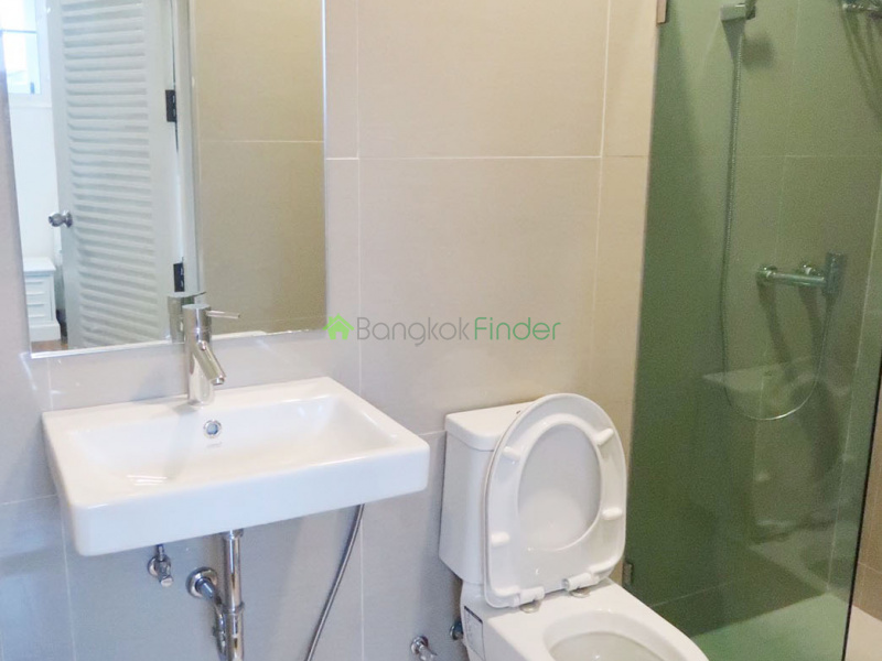 PhraKanong, Bangkok, Thailand, 4 Bedrooms Bedrooms, ,4 BathroomsBathrooms,House,For Rent,6542