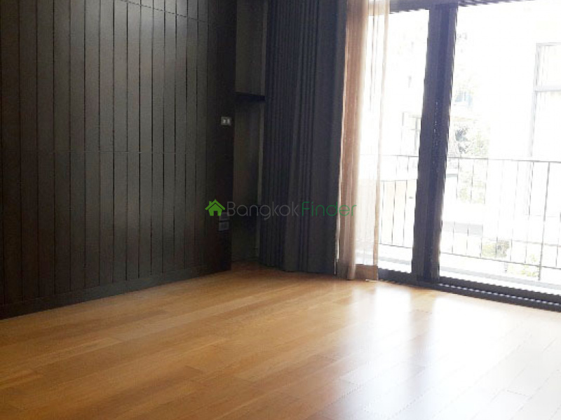 Phrom Phong, Bangkok, Thailand, 4 Bedrooms Bedrooms, ,5 BathroomsBathrooms,House,For Rent,6546