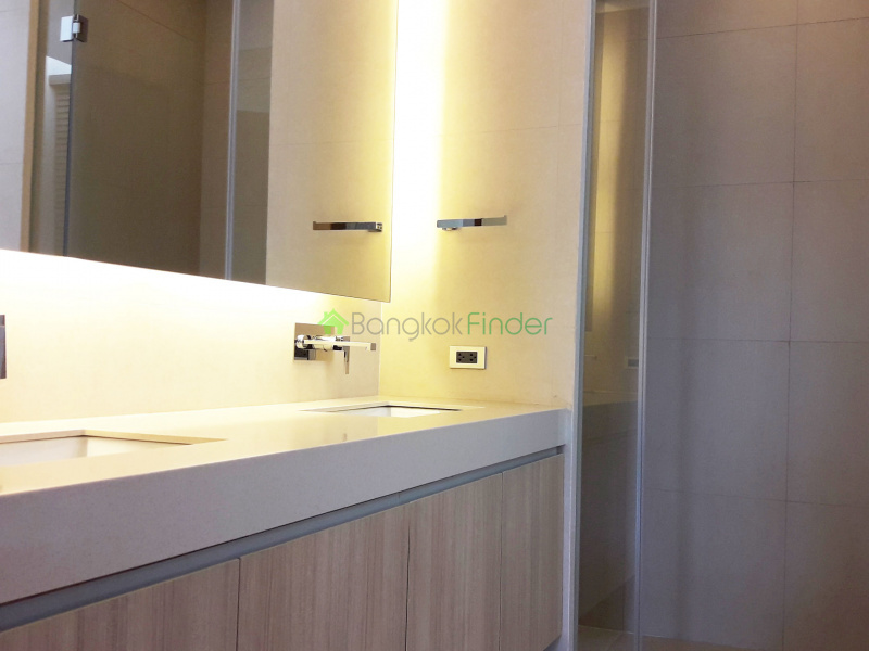 Phrom Phong, Bangkok, Thailand, 4 Bedrooms Bedrooms, ,5 BathroomsBathrooms,House,For Rent,6546