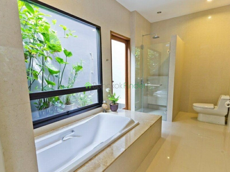 Phrom Phong, Bangkok, Thailand, 3 Bedrooms Bedrooms, ,3 BathroomsBathrooms,House,For Rent,6550