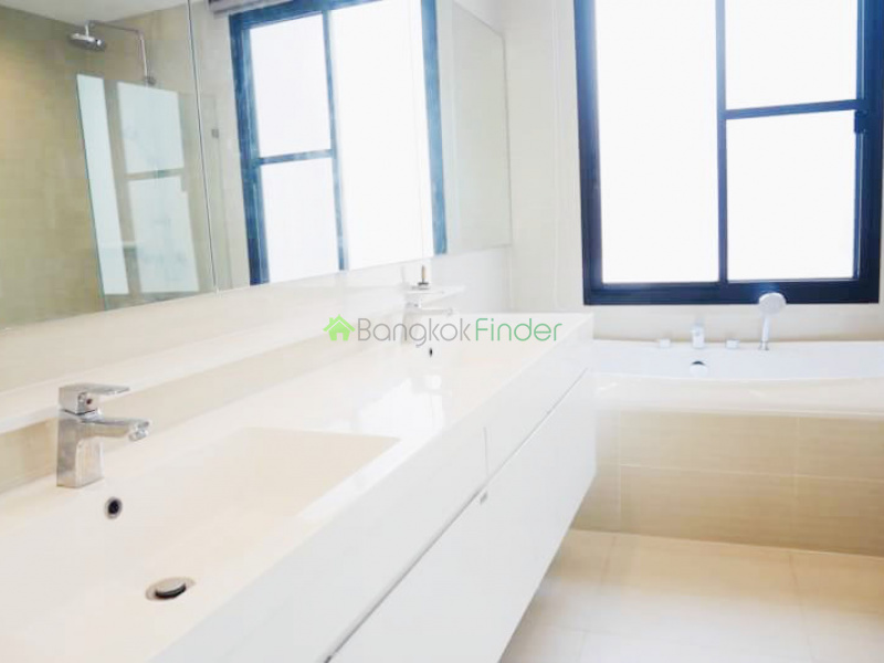 hbfrt, Bangkok, Thailand, 3 Bedrooms Bedrooms, ,4 BathroomsBathrooms,House,For Rent,6551