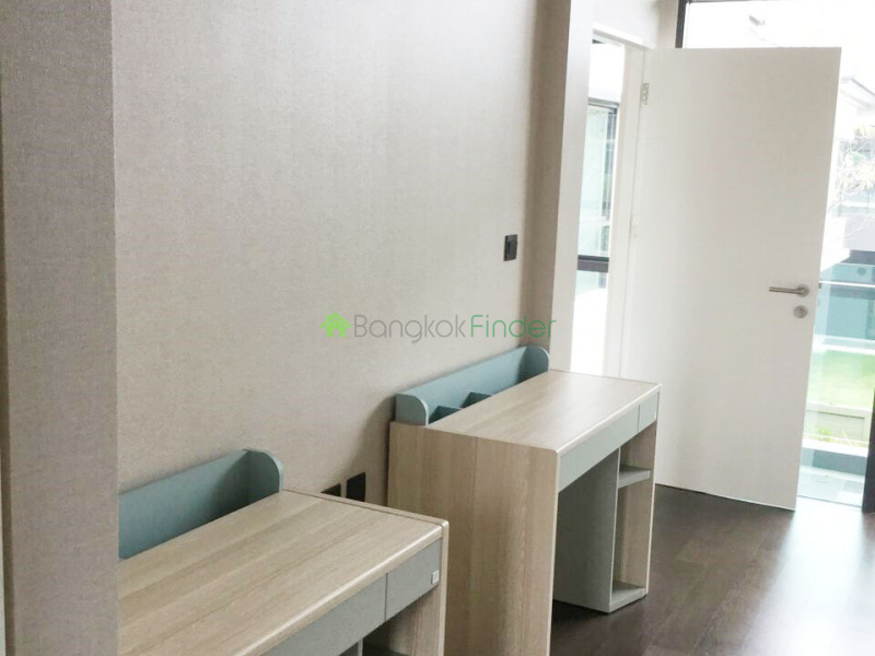 Ramkhamhaeng, Bangkok, Thailand, 3 Bedrooms Bedrooms, ,4 BathroomsBathrooms,House,For Rent,6555