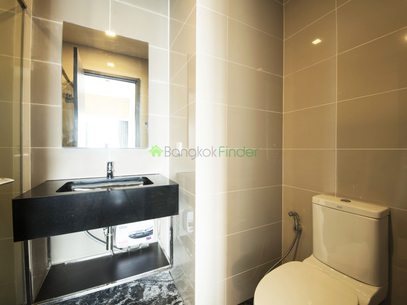 Asoke, Bangkok, Thailand, 1 Bedroom Bedrooms, ,1 BathroomBathrooms,Condo,For Sale,Edge Sukhumvit 23.,6565