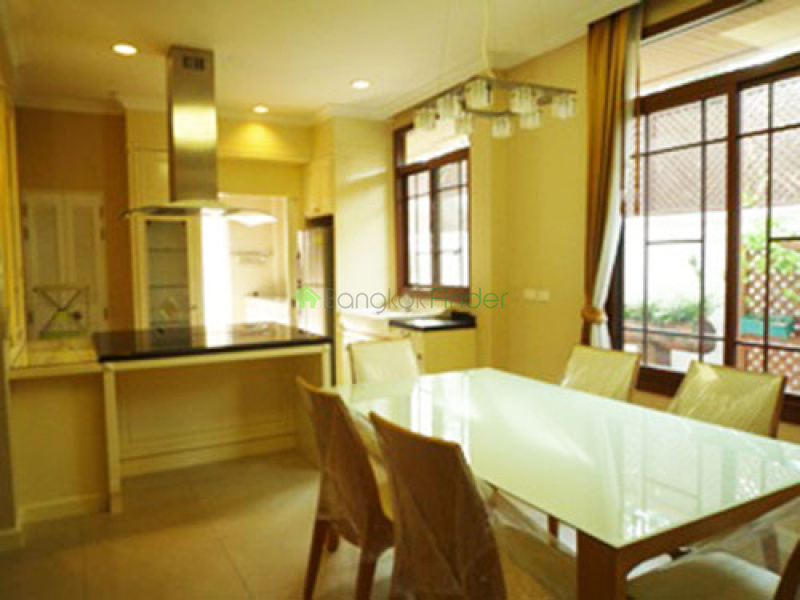 Pattanakarn, Bangkok, Thailand, 3 Bedrooms Bedrooms, ,4 BathroomsBathrooms,House,For Rent,6571