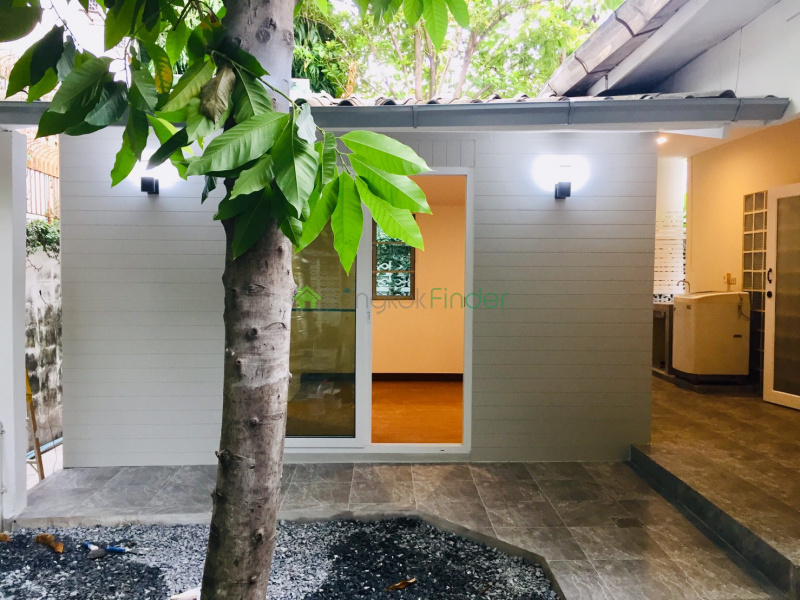 Thonglor, Bangkok, Thailand, 3 Bedrooms Bedrooms, ,3 BathroomsBathrooms,House,For Rent,6574