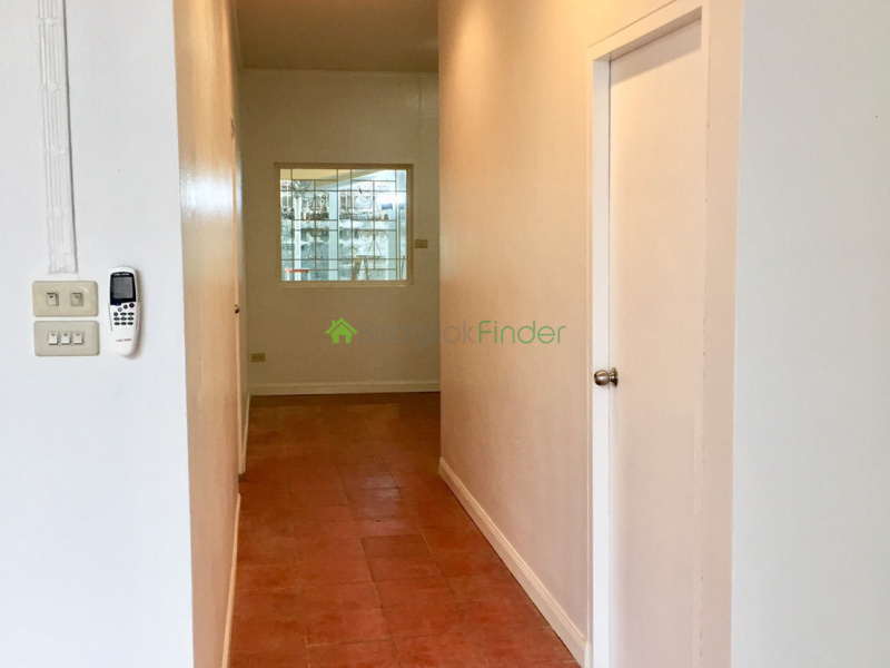 Thonglor, Bangkok, Thailand, 3 Bedrooms Bedrooms, ,3 BathroomsBathrooms,House,For Rent,6574