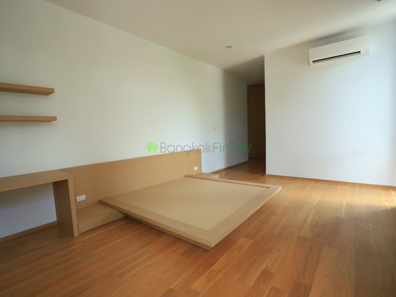 Thailand, sukhumvit 24, Bangkok, Thailand, 3 Bedrooms Bedrooms, ,4 BathroomsBathrooms,Condo,For Rent,Vara Residence,6578