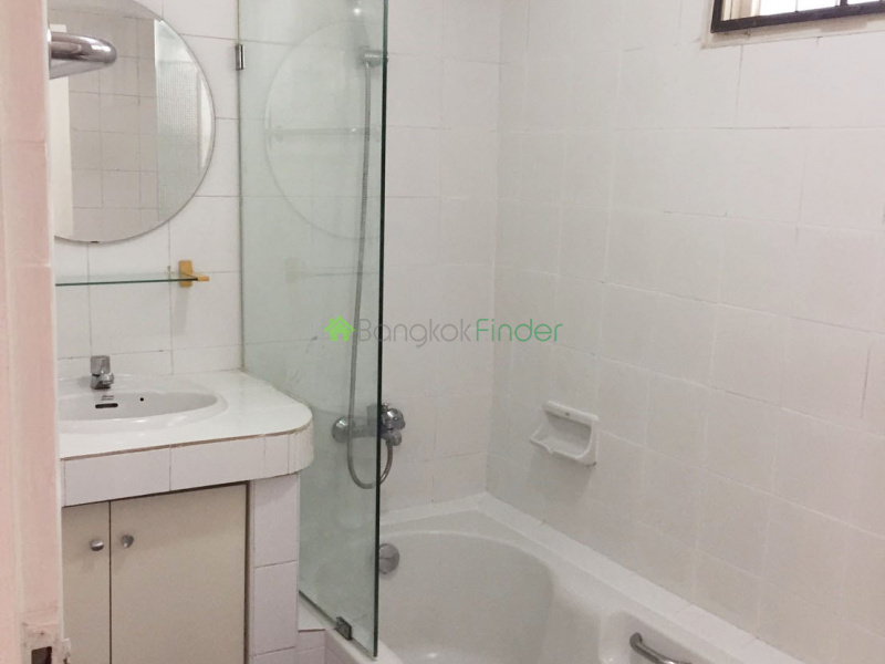 Thonglor, Bangkok, Thailand, 3 Bedrooms Bedrooms, ,3 BathroomsBathrooms,House,For Rent,6579