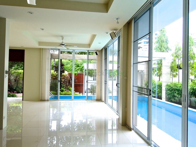 Thonglor, Bangkok, Thailand, 5 Bedrooms Bedrooms, ,5 BathroomsBathrooms,House,For Rent,6581