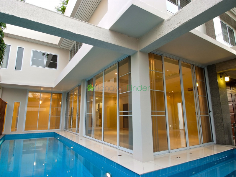 Thonglor, Bangkok, Thailand, 5 Bedrooms Bedrooms, ,5 BathroomsBathrooms,House,For Rent,6581