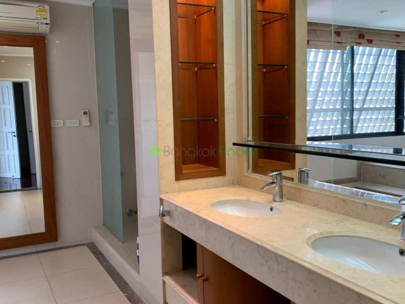 Nana, Bangkok, Thailand, 6 Bedrooms Bedrooms, ,5 BathroomsBathrooms,Condo,For Sale,Sukhumvit casa ,6583