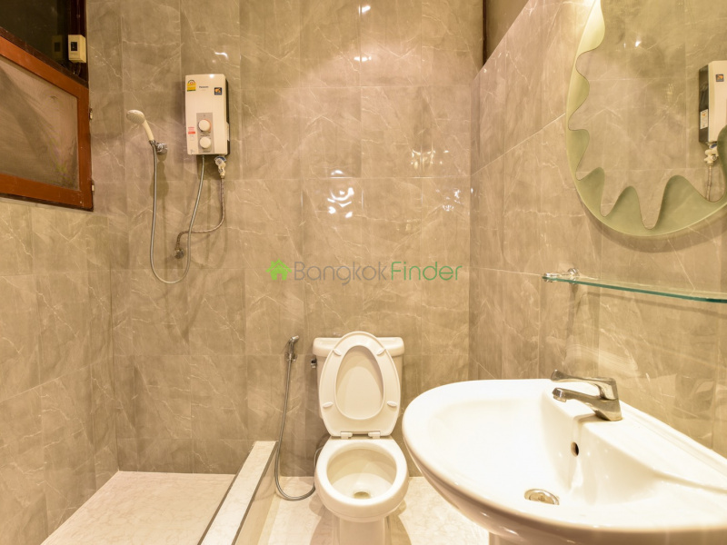 Thonglor, Bangkok, Thailand, 3 Bedrooms Bedrooms, ,3 BathroomsBathrooms,House,For Rent,6585