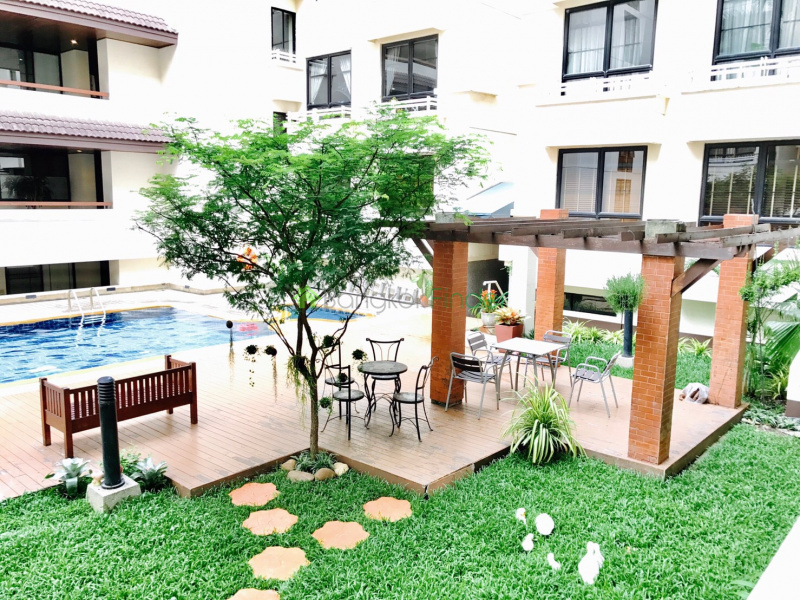 Thonglor, Bangkok, Thailand, 3 Bedrooms Bedrooms, ,2 BathroomsBathrooms,Condo,For Rent,Baan Chan,6586