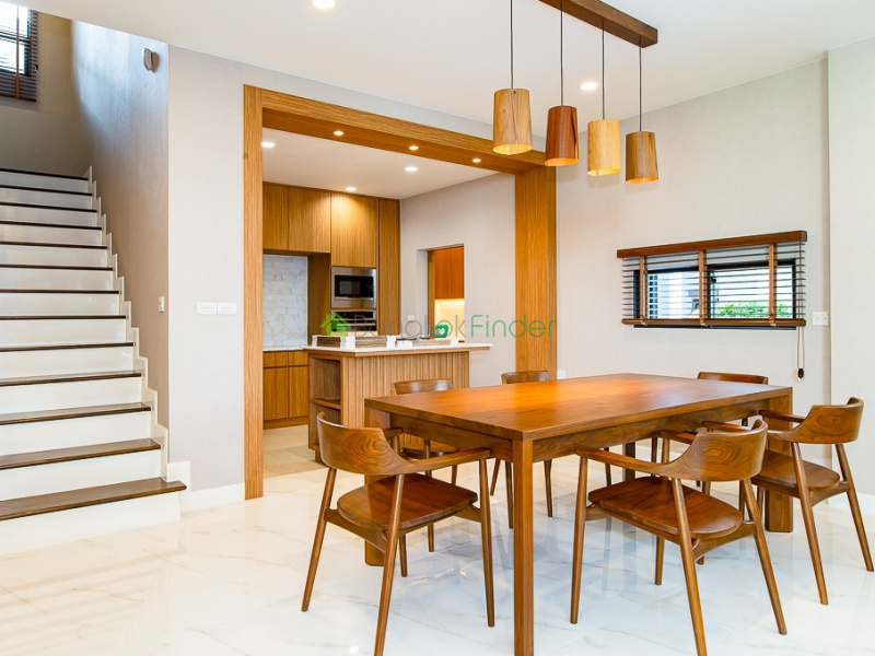 Pattanakarn, Bangkok, Thailand, 4 Bedrooms Bedrooms, ,4 BathroomsBathrooms,House,For Rent,6594