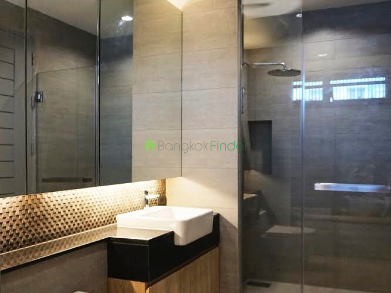 Sukhumvit 49, Bangkok, Thailand, 4 Bedrooms Bedrooms, ,5 BathroomsBathrooms,House,For Rent,6595