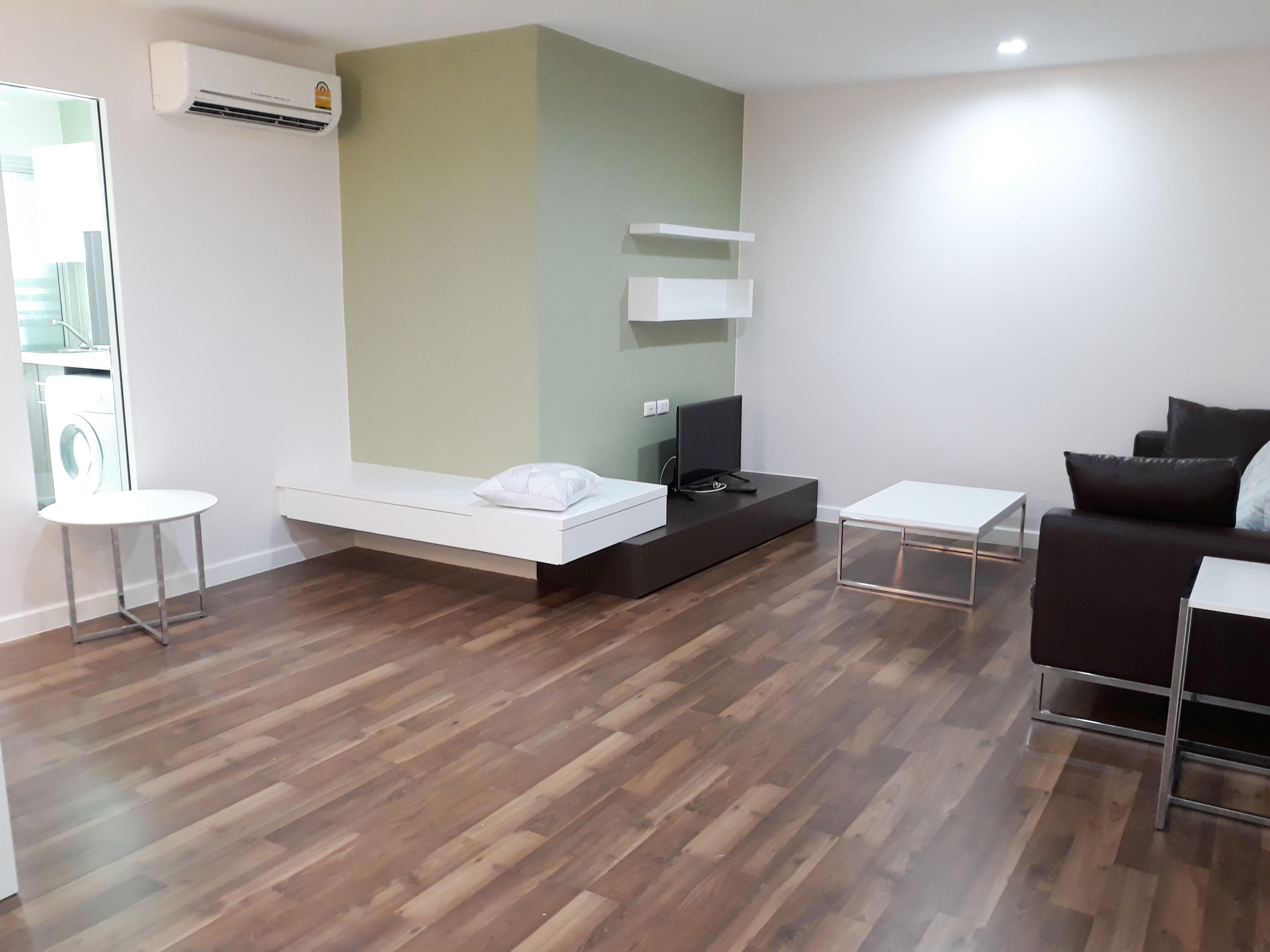 Condo for rent walk to BTS