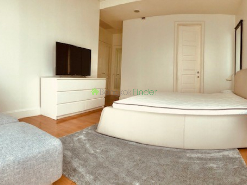 Sukhumvit 31, Bangkok, Thailand, 3 Bedrooms Bedrooms, ,3 BathroomsBathrooms,Condo,For Rent,Royce Resident,6605