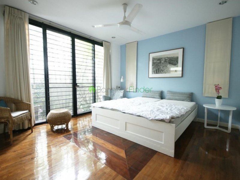 Ekamai, Bangkok, Thailand 10110, 4 Bedrooms Bedrooms, ,4 BathroomsBathrooms,House,For Rent,6614