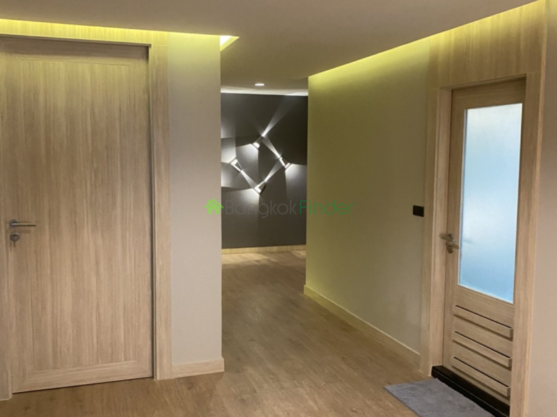 Silom, Bangkok, Thailand, 2 Bedrooms Bedrooms, ,2 BathroomsBathrooms,Condo,For Rent,State Tower,6621