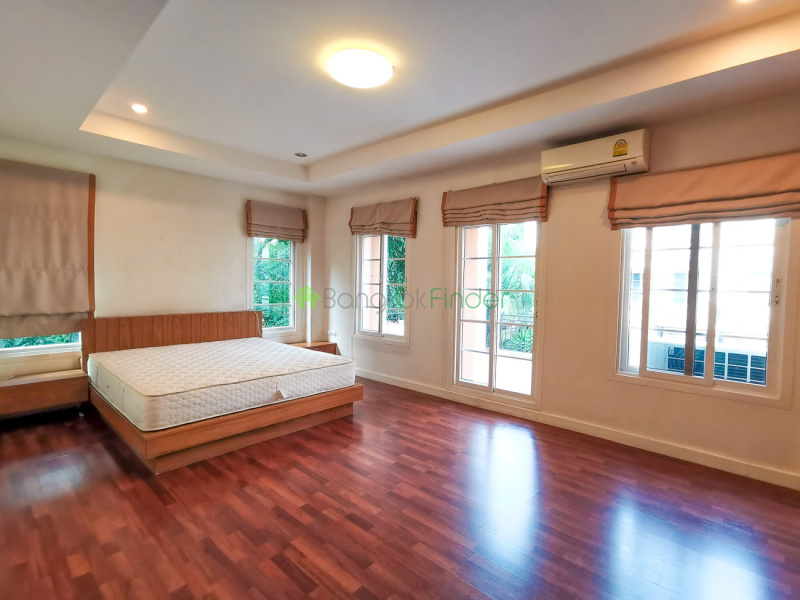 Ratchapruk, Bangkok, Thailand, 5 Bedrooms Bedrooms, ,5 BathroomsBathrooms,House,For Rent,6640